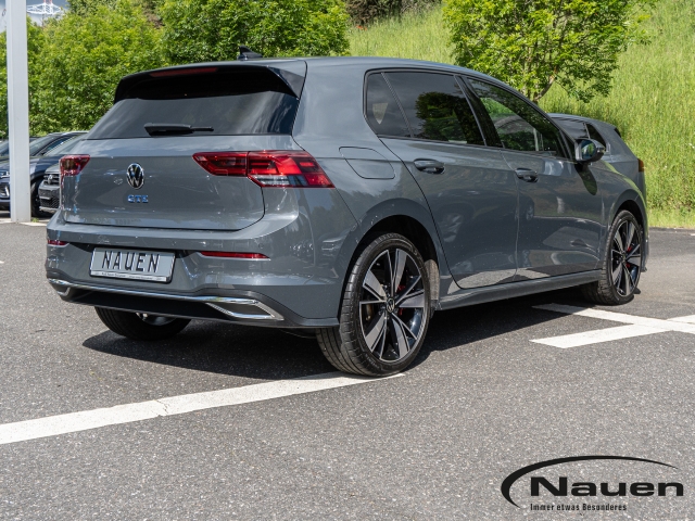 Golf GTE DSG *ACC*PANO*NAVI*CLIMATRONIC*SHZ+LHZ*