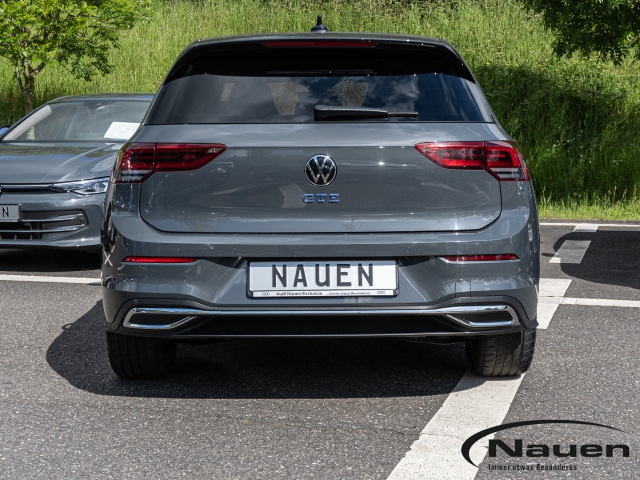 Golf GTE DSG *ACC*PANO*NAVI*CLIMATRONIC*SHZ+LHZ*