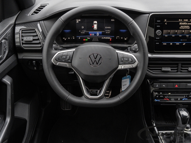 T-Cross R-Line DSG *ACC*KAMERA*MATRIX*APP-CONNECT*