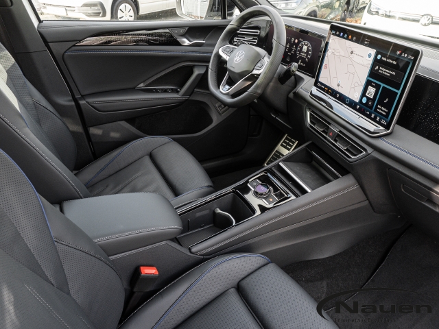 Tiguan R-Line 4Motion *AHK*PANO*STAND.HZG.*MATRIX*LEDER*