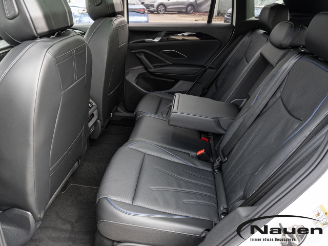 Tiguan R-Line 4Motion *AHK*PANO*STAND.HZG.*MATRIX*LEDER*