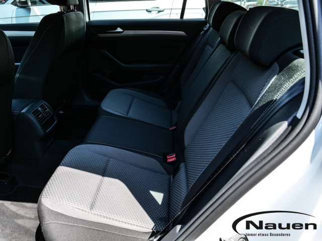 Passat Variant 1.5 TSI DSG Allwetter, LED, Appel CarPlay, ACC
