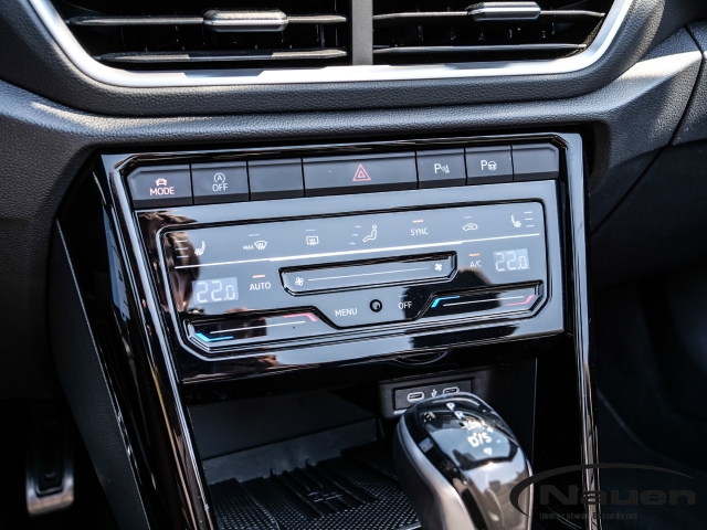 T-Roc Cabriolet DSG R-Line *AHK*ACC*NAVI*SHZ+LHZ*APP-CONNECT*