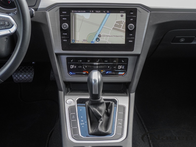Passat Variant DSG Conceptline *NAVI*KAMERA*APP-CONNECT*CLIMATRONIC*