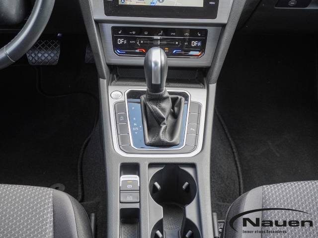 Passat Variant DSG Conceptline *NAVI*KAMERA*APP-CONNECT*CLIMATRONIC*