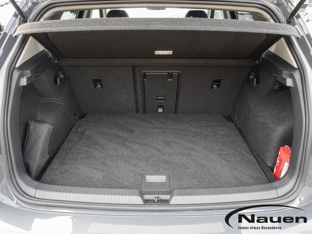 Golf Active *NAVI*CLIMATRONIC*SHZ+LHZ*APP-CONNECT*