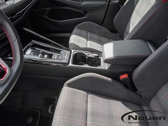 Golf GTI *AHK*NAVI*SHZ+LHZ*CLIMATRONIC*APP-CONNECT*