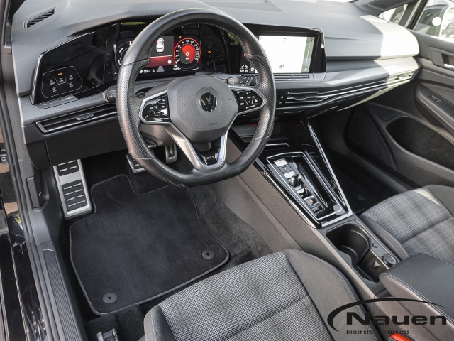 Golf GTE DSG *AHK*PANO*ACC*NAVI*LHZ+SHZ*BLACK-STYLE*