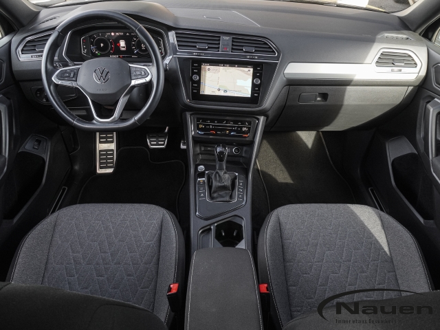 Tiguan Allspace Move DSG *7-SITZER*AHK*ACC*MATRIX*NAVI*