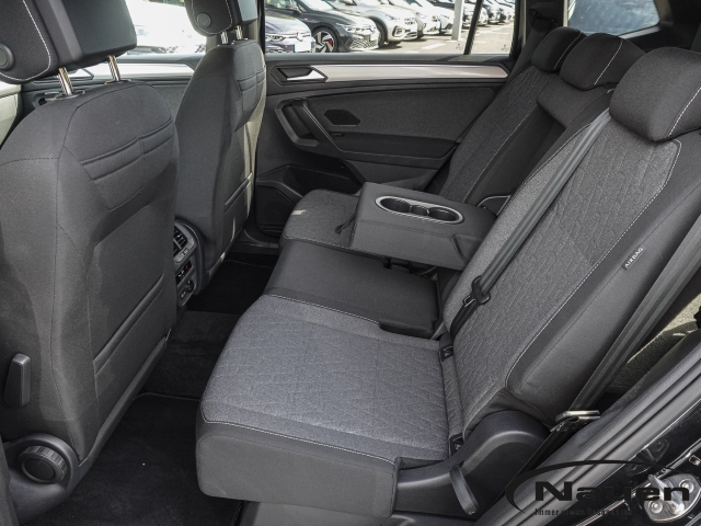 Tiguan Allspace Move DSG *7-SITZER*AHK*ACC*MATRIX*NAVI*