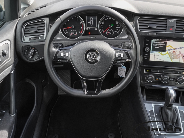 Golf Variant VII 1.5 TSI DSG Comfortline Navi Soundsystem LED Dyn. Kurvenlicht