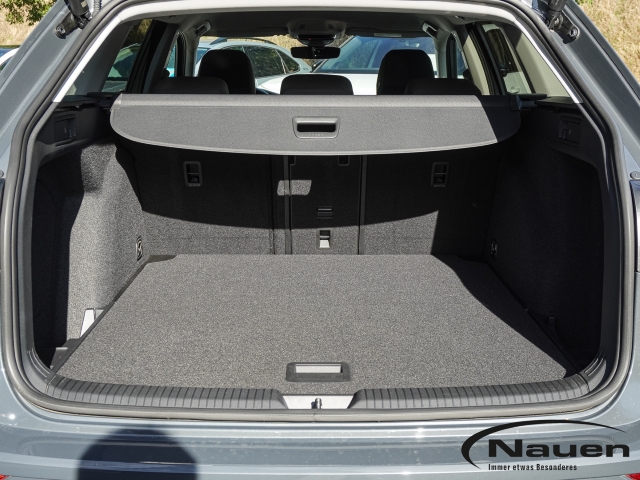 Golf Variant VIII 1.5 TSI Active AHK Navi LED Sperrdiff. ACC El. Heckklappe