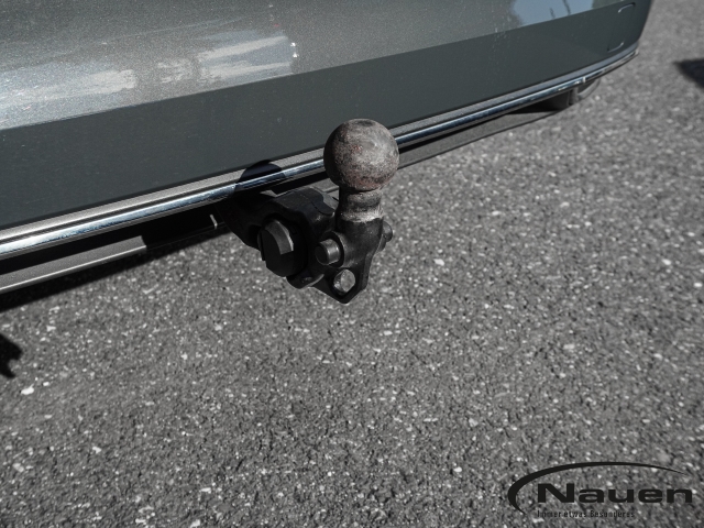 Golf Variant VIII 1.5 TSI Active AHK Navi LED Sperrdiff. ACC El. Heckklappe