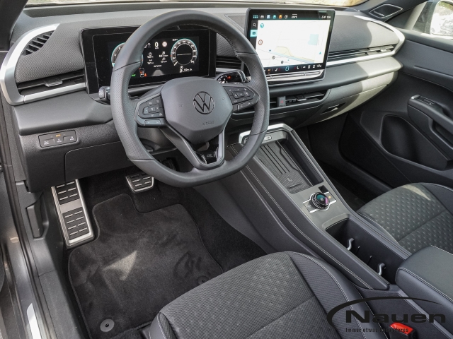 T-Roc R-Line DSG +DCC+H&K+KAMERA+HUD+NAVI+