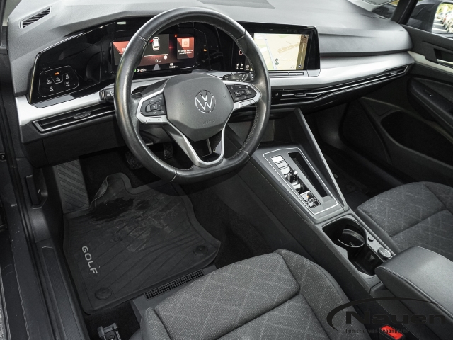 Golf Variant Life DSG +PANO+MATRIX+H&K+KAMERA+NAVI+