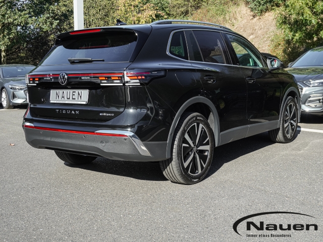 Tiguan TSI eHybrid 200 kW Elegance +ACC+KAMERA+HUD+NAVI+