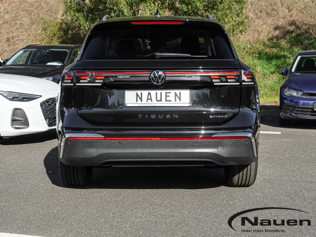 Tiguan TSI eHybrid 200 kW Elegance +ACC+KAMERA+HUD+NAVI+