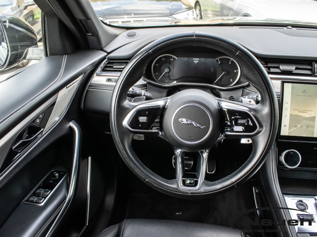 F-Pace R-Dynamic SE AWD +LED+STAND.HZG.+LEDER+ACC+