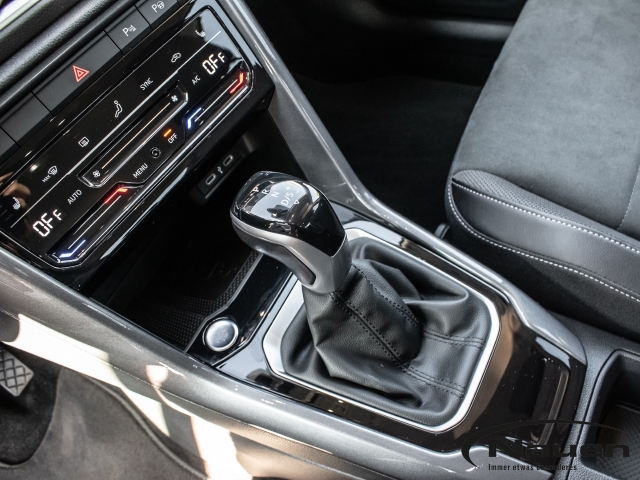 T-Roc Style 2.0 TDI DSG +AHK+KAMERA+ACC+NAVI+