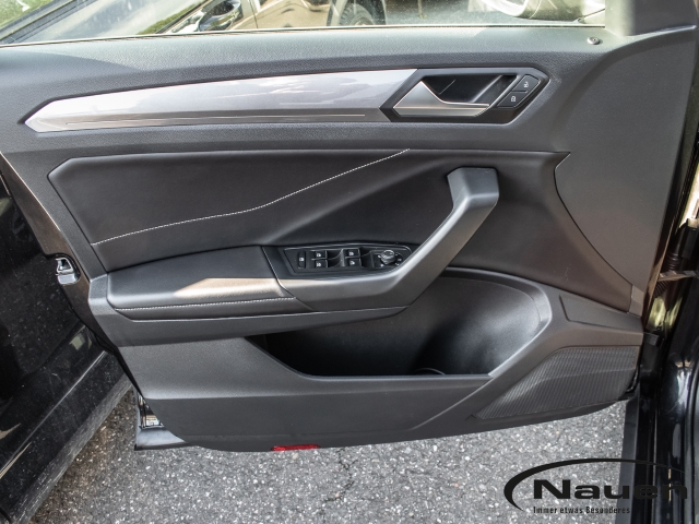 T-Roc Style 2.0 TDI DSG +AHK+KAMERA+ACC+NAVI+