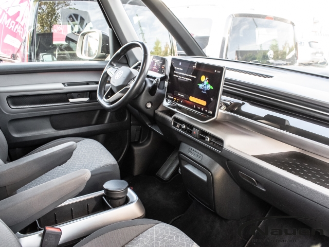 ID. Buzz Bus Pro Motor: 210 kW (286 PS) 79 kWh Getriebe: 1-Gang-Automatikge