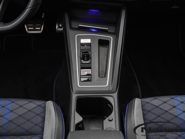 Golf R 4Motion +PERFORMANCE+PANO+ACC+BLACK-STYLE+