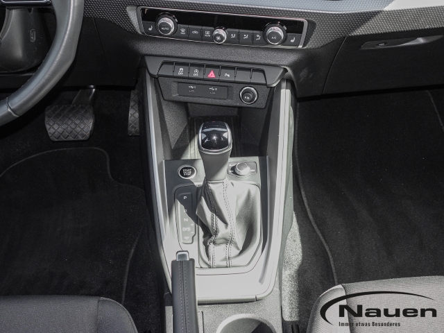 A1 S-line S tronic *NAVI*KAMERA*SHZ*LED*TEMPOMAT*