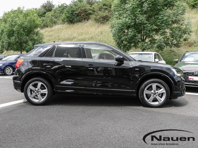 Q2 35 TFSI S-line INTERFACE,KAMERA,SHZ