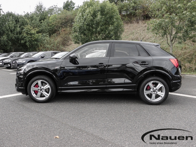 Q2 S-line 35 TFSI *ACC*MATRIX*KAMERA*OPTIK*
