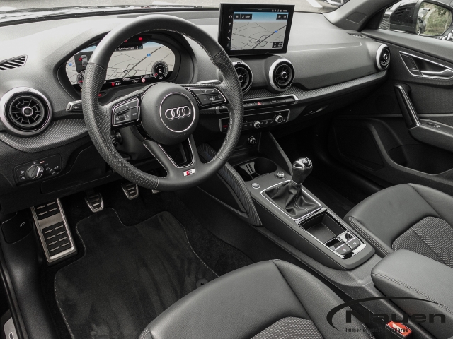 Q2 S-line 35 TFSI *ACC*MATRIX*KAMERA*OPTIK*