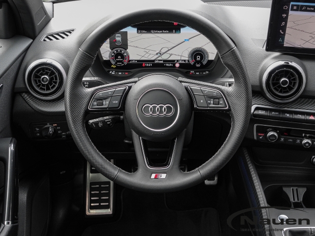 Q2 S-line 35 TFSI *ACC*MATRIX*KAMERA*OPTIK*