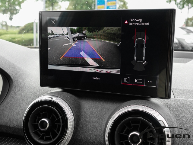 Q2 S-line 35 TFSI *ACC*MATRIX*KAMERA*OPTIK*