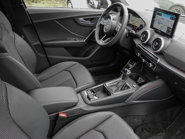 Q2 S-line 35 TFSI S-tronic *ALLWETTER*MATRIX*KAMERA*