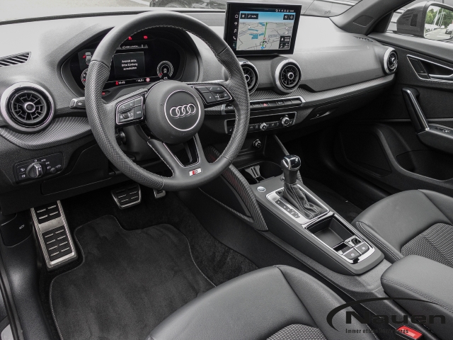 Q2 S-line 35 TFSI S-tronic *ALLWETTER*MATRIX*KAMERA*