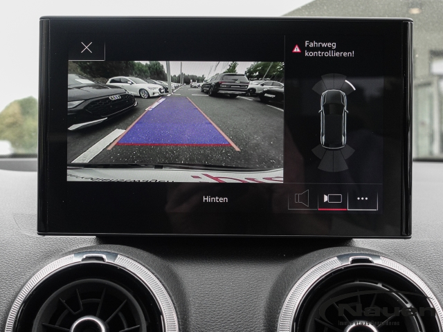 Q2 S-line 35 TFSI S-tronic *ALLWETTER*MATRIX*KAMERA*