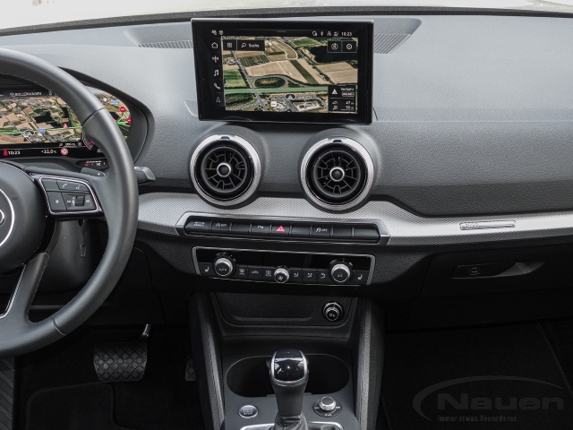 Q2 35 TFSI S tronic S-line Digitales Cockpit Soundsystem LED El. Heckklappe Apple CarPlay