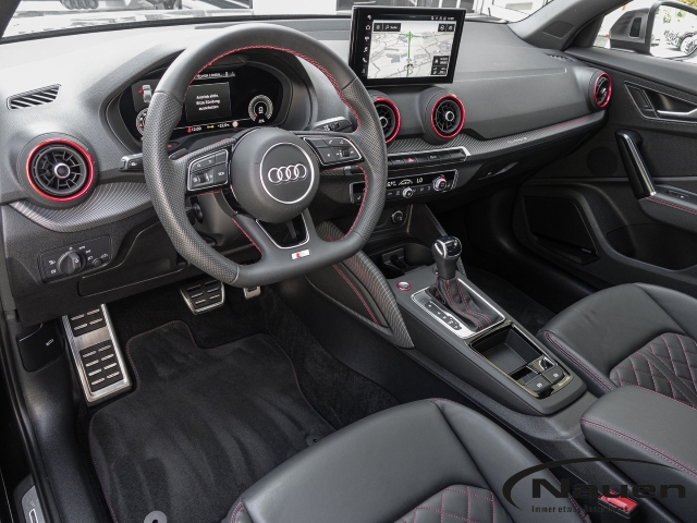 SQ2 quattro *Matrix*MMI Navi*Pano.*Sonos*