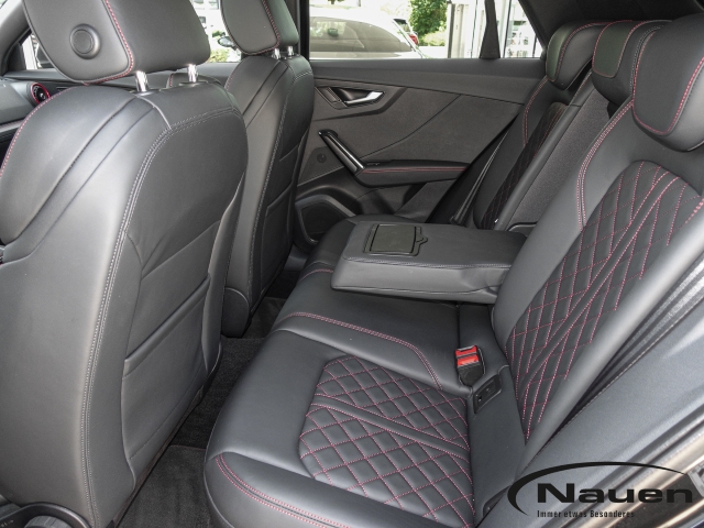 SQ2 quattro *Matrix*MMI Navi*Pano.*Sonos*