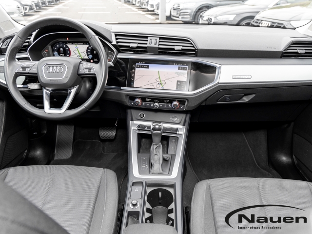 Q3 40 TFSI quattro S-line LED, Navi, VC