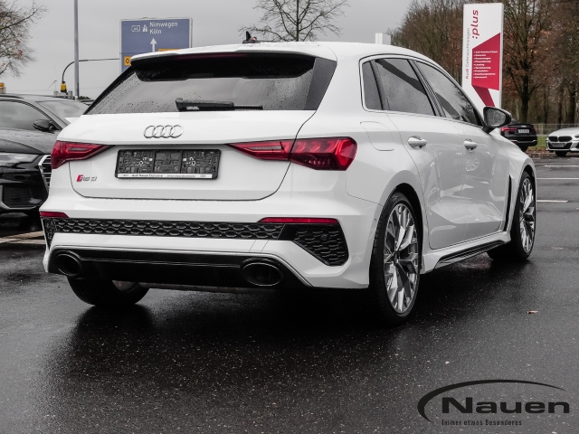 RS3 2.5 TFSI q NAVI*280KM/H*SPORT-AUSP.*MATRIX*