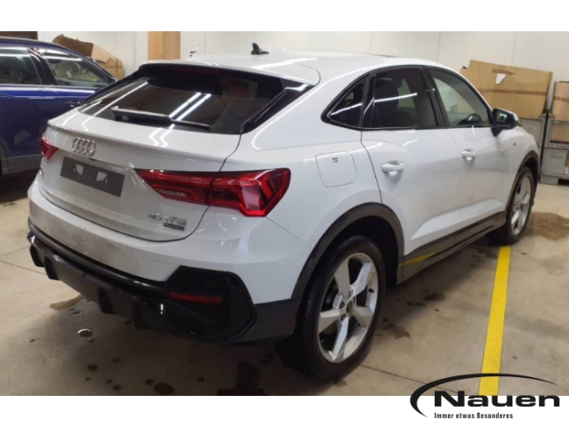 Q3 Sportback 40 TFSI S-line quattro Pano, Optik schwarz, AHK