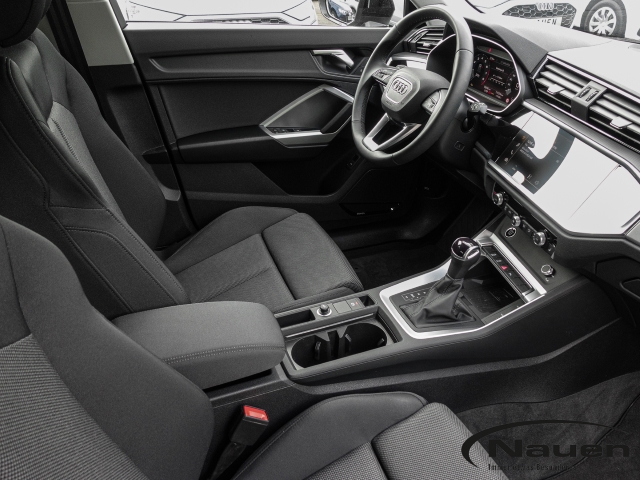 Q3 35 TFSI S-tronic AHK,ACC,OPTIK,INTERFACE