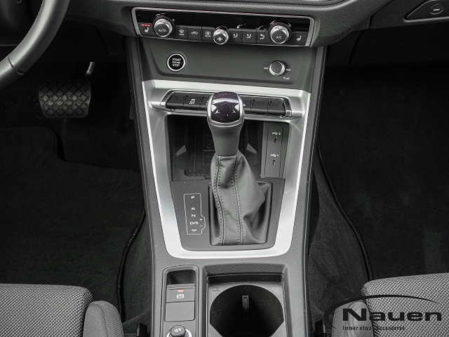 Q3 35 TFSI S-tronic AHK,ACC,OPTIK,INTERFACE
