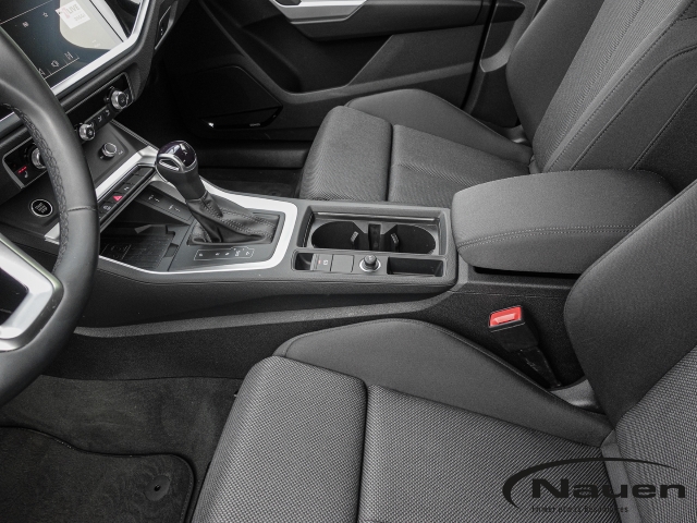 Q3 35 TFSI S-tronic AHK,ACC,OPTIK,INTERFACE