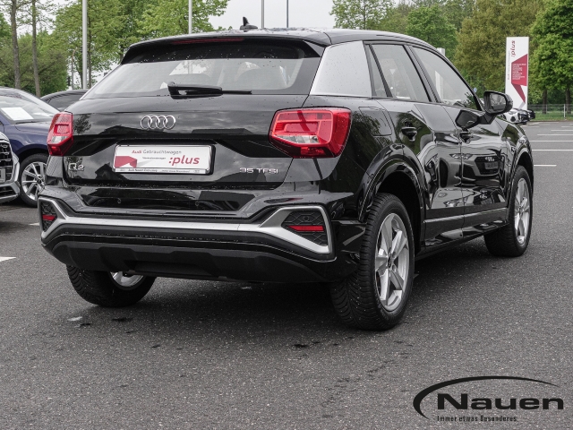 Q2 35 TFSI S-tronic S-line ALLWETTER,INTERFACE,LED