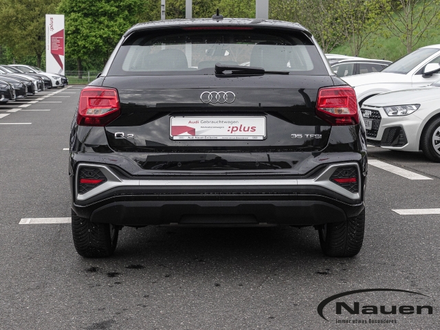 Q2 35 TFSI S-tronic S-line ALLWETTER,INTERFACE,LED