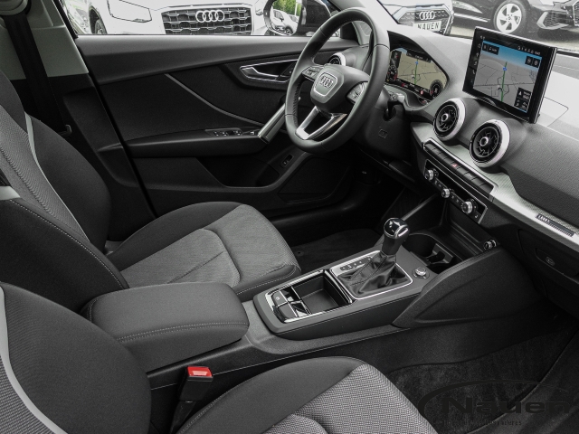 Q2 35 TFSI S-tronic S-line ALLWETTER,INTERFACE,LED