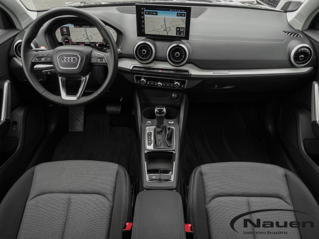 Q2 35 TFSI S-tronic S-line ALLWETTER,INTERFACE,LED