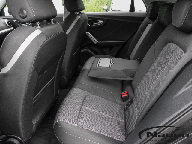 Q2 35 TFSI S-tronic S-line ALLWETTER,INTERFACE,LED