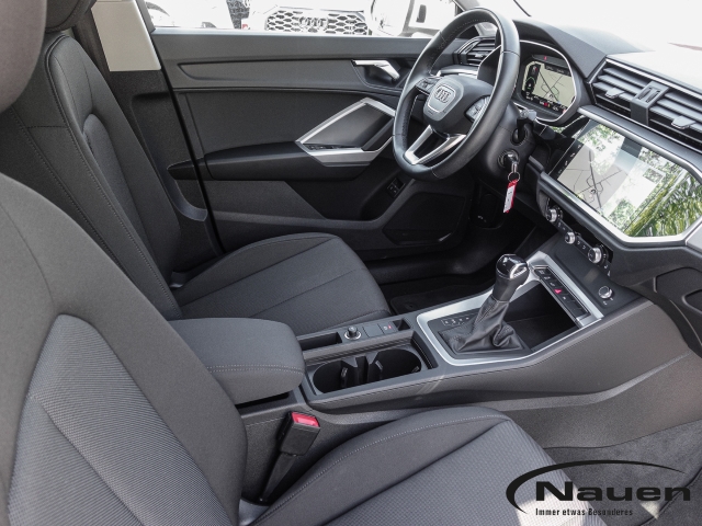 Q3 45 TFSI e LED, Rückfahrkamera, Navi